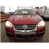 Image 5 : C3 --  2006 VW JETTA, Red, 208972 KM