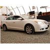 Image 12 : B6 -- 2010 BUICK  LACROSSE CXL AWD , White, 275837 TMU KM