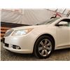 Image 39 : B6 -- 2010 BUICK  LACROSSE CXL AWD , White, 275837 TMU KM