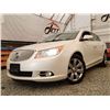 Image 3 : B6 -- 2010 BUICK  LACROSSE CXL AWD , White, 275837 TMU KM