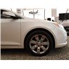 Image 44 : B6 -- 2010 BUICK  LACROSSE CXL AWD , White, 275837 TMU KM