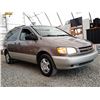 Image 8 : D5 --  1998 TOYOTA SIENNA LE, Brown, 307180 KM