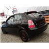 Image 19 : A1 --  2010 HYUNDAI ACCENT SE, Black, 172711 KM   "NO RESERVE"