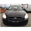 Image 5 : A1 --  2010 HYUNDAI ACCENT SE, Black, 172711 KM   "NO RESERVE"