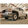 Image 2 : E3 --  2001 GMC SIERRA 1500 EXT CAB 4X4, White, 266254 KM