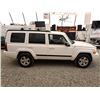 Image 13 : G4 --  2007 JEEP COMMANDER , White, 231504 KM