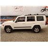 Image 27 : G4 --  2007 JEEP COMMANDER , White, 231504 KM