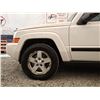 Image 76 : G4 --  2007 JEEP COMMANDER , White, 231504 KM