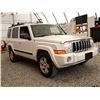 Image 9 : G4 --  2007 JEEP COMMANDER , White, 231504 KM