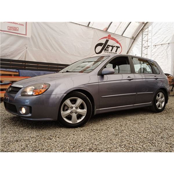 B2 --  2009 KIA SPECTRA SX, Grey, 213381 KM