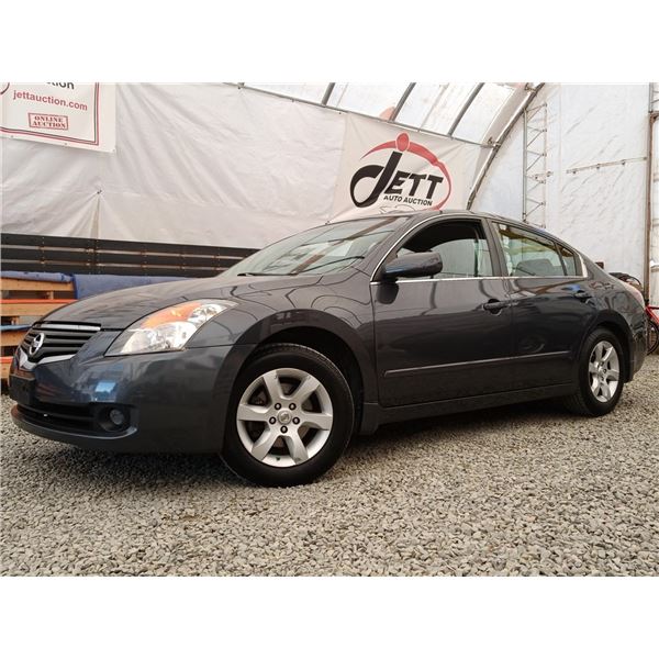 B6 --  2008 NISSAN ALTIMA , Black, 146941 KM