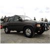 Image 11 : 0C --  1991 NISSAN PATHFINDER 4X4, Silver, 201511 KM "NO RESERVE"