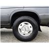 Image 35 : 0C --  1991 NISSAN PATHFINDER 4X4, Silver, 201511 KM "NO RESERVE"
