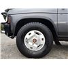 Image 40 : 0C --  1991 NISSAN PATHFINDER 4X4, Silver, 201511 KM "NO RESERVE"