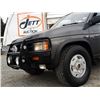 Image 44 : 0C --  1991 NISSAN PATHFINDER 4X4, Silver, 201511 KM "NO RESERVE"