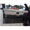 Image 92 : 0C --  1991 NISSAN PATHFINDER 4X4, Silver, 201511 KM "NO RESERVE"