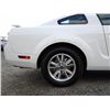 Image 52 : 0B --  2005 FORD MUSTANG , White, 35993 KM "NO RESERVE"