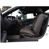Image 78 : 0B --  2005 FORD MUSTANG , White, 35993 KM "NO RESERVE"
