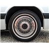 Image 60 : 0ZC --  1990 FORD MUSTANG LX, White, 116450 KM "NO RESERVE"