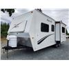 Image 1 : 0ZP --  2005 ARTIC FOX BY NORTHWOOD TRAILER