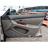 Image 59 : A10 --  1998 LEXUS ES 300, Silver, 235335 KM