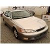Image 7 : A10 --  1998 LEXUS ES 300, Silver, 235335 KM