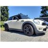 Image 11 : A2 --  2009 MINI COOPER S, White, 153452 KM  "NO RESERVE"