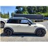 Image 16 : A2 --  2009 MINI COOPER S, White, 153452 KM  "NO RESERVE"