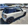 Image 21 : A2 --  2009 MINI COOPER S, White, 153452 KM  "NO RESERVE"