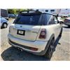 Image 23 : A2 --  2009 MINI COOPER S, White, 153452 KM  "NO RESERVE"