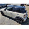 Image 33 : A2 --  2009 MINI COOPER S, White, 153452 KM  "NO RESERVE"