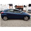 Image 14 : E2 --  2013 HYUNDAI ELANTRA GT, Blue, 104963 KM