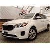 Image 3 : E1 --  2015 KIA SEDONA LX, White, 158627 KM
