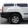 Image 49 : C6 --  2009 NISSAN XTERRA OFF ROAD 4X4, White, 154,212 MILES