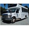 Image 3 : 0A --  2010 FORD ECONOLINE E450 SUPER DUTY DIESEL  BUS, White, 307866 KM