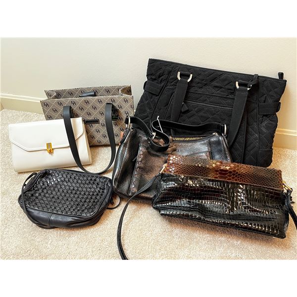 Purses Lot