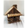 Image 1 : Log Cabin Birdhouse