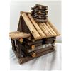 Image 2 : Log Cabin Birdhouse