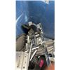Image 2 : TOTE OF MOTORCYCLE PARTS