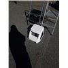 Image 2 : 2 METAL FOLDING STEPSTOOLS AND PLASTIC STEP STOOL