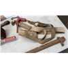Image 2 : LOT OF VINTAGE TOOLS AND SPRAYER