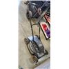 Image 1 : BLACK AND DECKER ELECTRIC MOWER WORKING