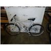 Image 1 : WHITE PAINTED NO NAME BIKE