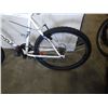 Image 2 : WHITE AND BLUE SUPERCYCLE BIKE