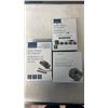 Image 1 : INSIGNIA TRAVEL ADAPTER & CONVERTER, MULTI VOLTAGE ADAPTER, AND TRAVEL ADAPTER