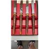 Image 8 : 2 CARVED FIGURES AND 4 PC CROWN SHEFFIELD STAINLESS KNIVES
