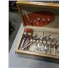 Image 2 : CANTEEN OF ROGER BROS CUTLERY