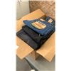Image 2 : BOX OF NEW JEANS
