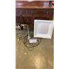 Image 1 : TABLE LAMP AND 2 LED LIGHTS