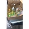 Image 2 : LOT OF STAINLESS JUICER, KITCHEN APPLIENCES, DRINKING CUPS AND MORE